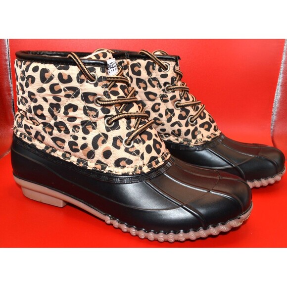 Magellan Outdoors Youth Duck Boots Size 6 Leopard Print Waterproof Winter Rain - Picture 1 of 10